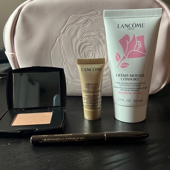 Lancome - Picture 3 of 3